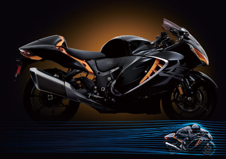 Die Suzuki Hayabusa in elegantem Schwarz mit orangefarbenen Akzenten zeigt modernes Design und leistungsstarke Technik für Motorradliebhaber.